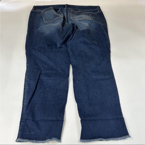 Torrid Women’s Jeans Plus Size 18 Boyfriend Dark Wash Distressing #2512 - Picture 15 of 16